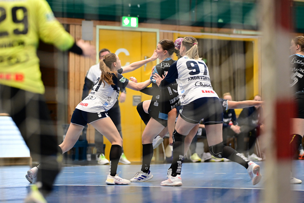 Handball I Frauen I Saison 2024-2025 I 1. HBF I 14. Spieltag I Buxtehuder SV - Neckarsulmer Sport-Union | Der Sportfotograf. - Realisiert mit Pictrs.com