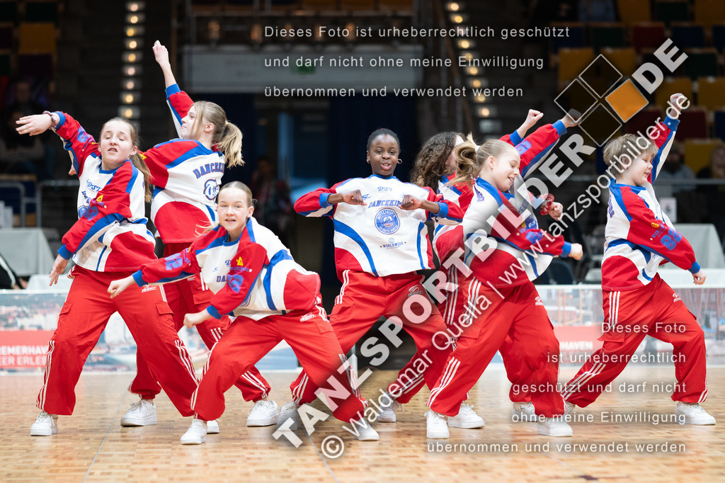 20250125-00056 | Hier finden Sie Tanz Bilder vom Latein und Standard Formationen tanzen. Sportbilder vom Tanzsport. Schöne Fotos und von Weltmeisterschaft, Europameisterschaft, Bundesliga, Regionalliga, Oberliga und Landesliga sowie von GOC Stuttgart, DanceComp, WM Bremen