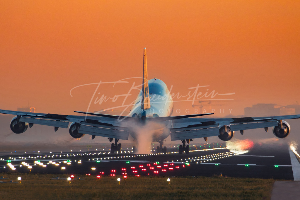 153 | Buy high-quality aviation and travel photography prints by professional photographer Timo Breidenstein. Authentic images, professionally printed, worldwide shipping. - Realisiert mit Pictrs.com