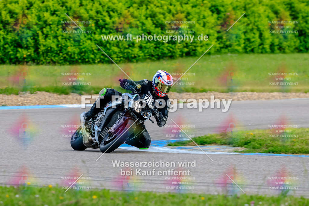 MotoTeam-8857 | Hier findet Ihr Bilder von Touristenfahrten auf der Nürburgring Nordschleife oder von anderen Veranstaltungen die ich besucht habe. Viel Spass beim Durch Schauen 