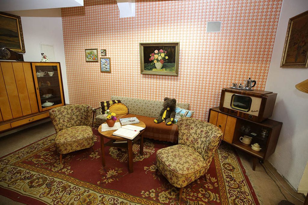 Foto: Leipzig - N'OSTALGIE Museum Leipzig | Das Team hinter BILDLEXIKON LEIPZIG bündelt historische wie aktuelle Informationen über die Stadt Leipzig in Text und Bild auf einer Plattform und stellt diese der interessierten Öffentlichkeit zur Verfügung.