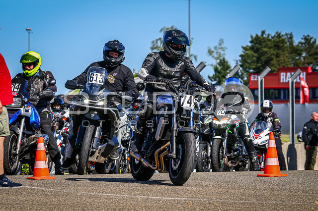 0749-260529DCB-002_749 | Deine Full-Service-Agentur für ✔️Videoproduktionen und ✔️Motorsportfotografie Jetzt Angebot anfragen!
