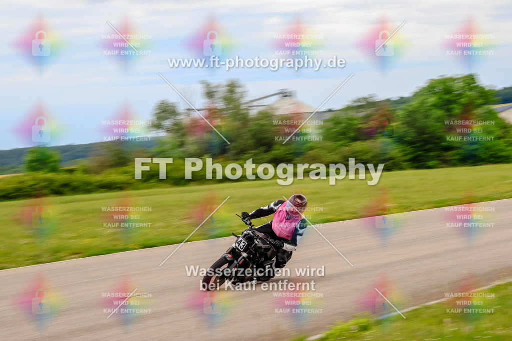 MotoTeam-3302 | Hier findet Ihr Bilder von Touristenfahrten auf der Nürburgring Nordschleife oder von anderen Veranstaltungen die ich besucht habe. Viel Spass beim Durch Schauen 