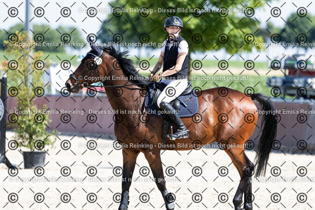 CL5A3220 | Emilia Reinking Fotografie - Realisiert mit Pictrs.com