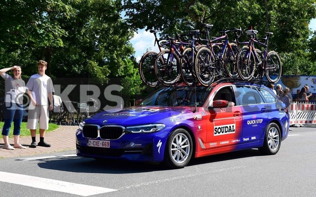 KBS Picture_Cyclassics-Hamburg2023_200823_059 | Cyclassics auf der Pinneberger Strasse in Rellingen , Serviceauto Team Quick-Step ,Bemer Cyclassics Hamburg Radrennen 2023 , Durch Hamburg und Schleswig-Holsten ,UCI-WorldTour-Rennen Profi-Elite Herren ca.200KM , Amateurradfahrer Jedermann Rennen 60KM ,Amateurradfahrer Jedermann Rennen 100KM , - Realisiert mit Pictrs.com
