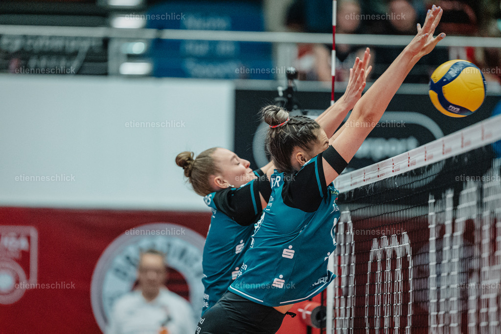 Dresdner SC - Binder Blaubären TSV Flacht, DEKRA 1. Bundesliga Frauen, Volleyball | Im Bild: Block Dresdner SC24.10.2026, Dresdner SC -  Binder Blaubären TSV Flacht, DEKRA 1. Bundesliga Frauen, Volleyball, Deutschland, Dresden, Cyberport Arena