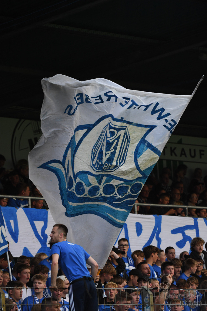 SV Meppen-VfB Lübeck | Herren Regionalliga Nord; SV Meppen (blau)-VfB Lübeck (weiß) am 01.08.2025 in Meppen (Hänsch-Arena), Photo: Philip Eiben 2025 - Realisiert mit Pictrs.com
