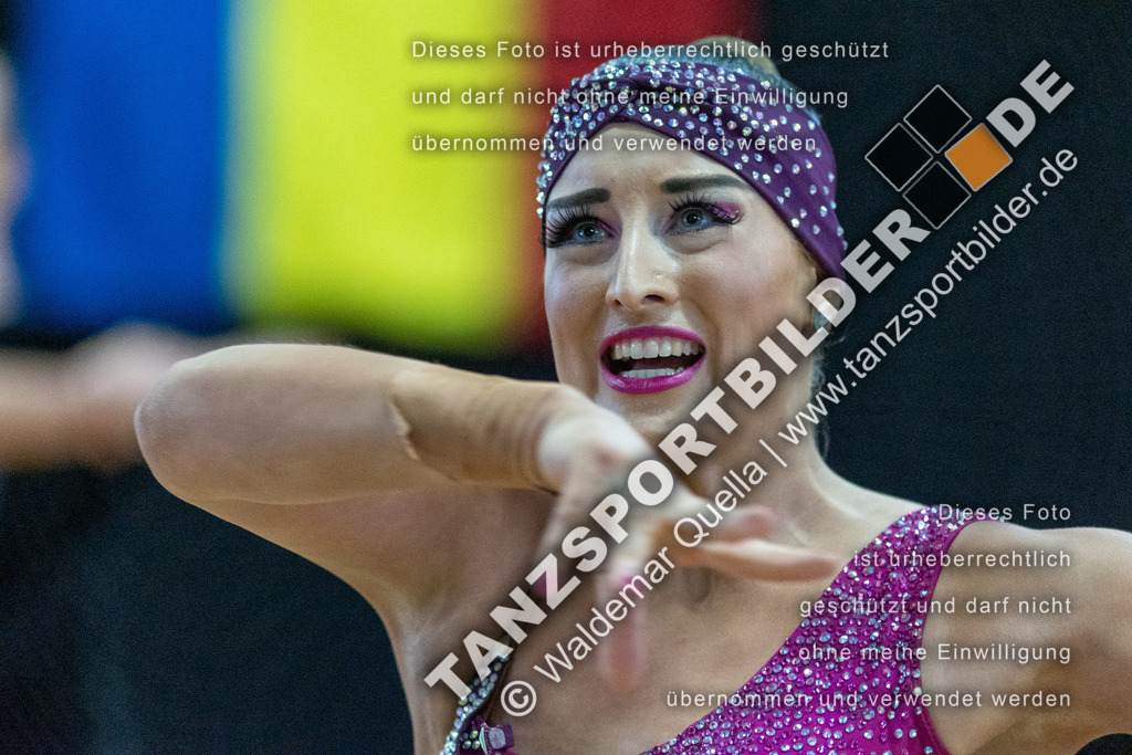 20230423-02229 | Hier finden Sie Tanz Bilder vom Latein und Standard Formationen tanzen. Sportbilder vom Tanzsport. Schöne Fotos und von Weltmeisterschaft, Europameisterschaft, Bundesliga, Regionalliga, Oberliga und Landesliga sowie von GOC Stuttgart, DanceComp, WM Bremen