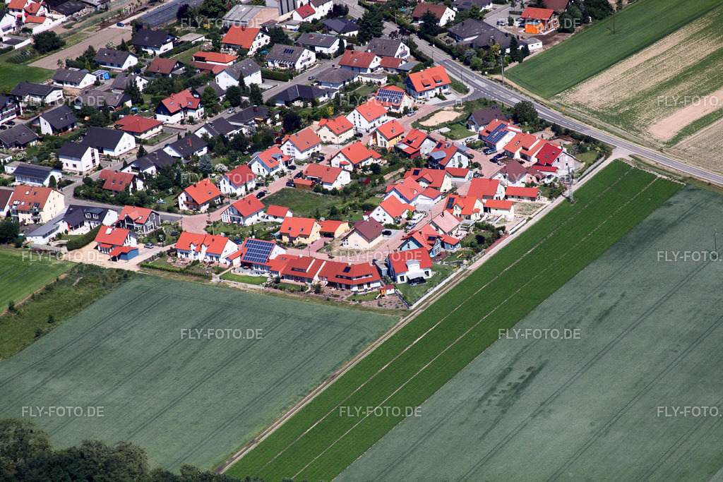 Neubaugebiet Im Bannholz | Luftbild: Neubaugebiet Im Bannholz im Ortsteil Hayna in Herxheim im Bundesland Rheinland-Pfalz in Deutschland. Foto: IMG_18470.jpg vom 30.05.2009 durch Werner Riehm/FLY-FOTO.de - Realisiert mit Pictrs.com