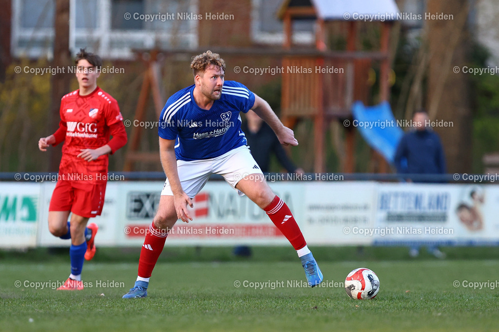 NH_SVHalstenbekRellingen_TSVSasel_OberligaHamburg_08042025 | #9 Marcel Jobmann (SV Halstenbek-Rellingen)Fußball I Herren I Gamesright Oberliga Hamburg I Saison 2024-2025 I  30. Spieltag I SV Halstenbek-Rellingen - TSV Sasel I 08.04.2025 I Jacob-Thode-Platz