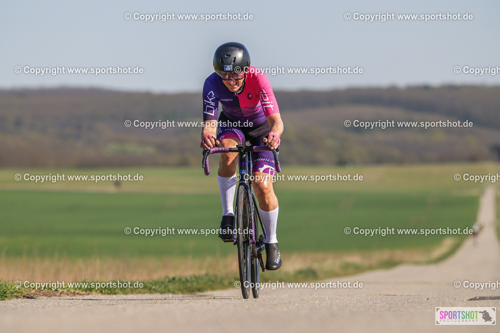 368A3677 | Neusiedlersee Radmarathon 2026@sportshot_your_pictrs #yourpictures#roadtowm2029 #nrm #neusiedlerseeradmarathon #neusiedlersee #neusiedlerseetourismus #burgenland #mörbisch #nrm26 #burgenlandtourismus #voglundco #poweredbyburgenlandtourismus #radsport #rad #marathon #ucigranfondo #visitburgenland #ucigranfondoworldseries