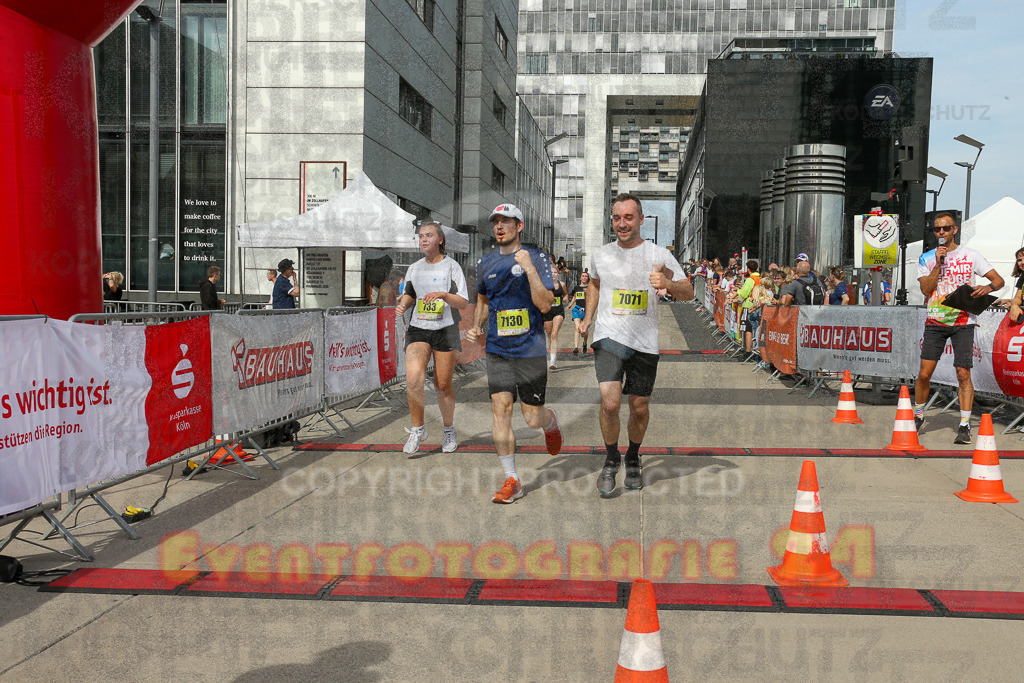 250920_1333_EX1_5491 | Sportfotografie im Rhein-Sieg Kreis, Köln, Bonn, NRW, Rheinland Pfalz, Hessen, etc. Unser Tätigkeitsfeld umfasst den Laufsport vom Volkslauf über den Marathon, Duathlon, Triathon bis zum Ultralauf wie Kölnpfad Ultra oder Schindertrail.