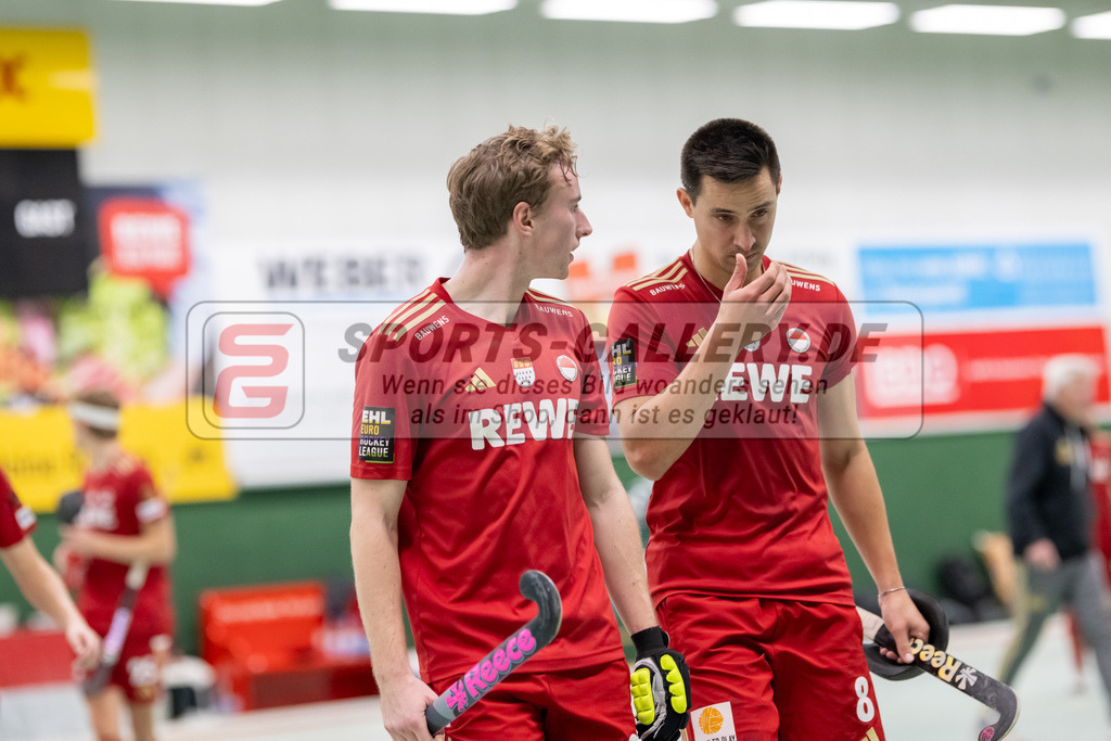 SFE_20241201_0028 | Köln, Deutschland, 01.12.2024:  Hockey 1. Bundesliga Herren Rot-Weiss Köln - HTC Uhlenhorst im KTHC Stadion Rot-Weiss Köln Tennis and Hockey Club am 01.12.2024 in Köln, Deutschland. (Foto von Stephan Fehrmann)Köln, Germany, 01.12.2024: Hockey 1. Bundesliga Herren Rot-Weiss Köln - HTC Uhlenhorst in KTHC Stadion Rot-Weiss Köln Tennis and Hockey Club at 01.12.2024 in Köln, Deutschland. (Foto from Stephan Fehrmann)