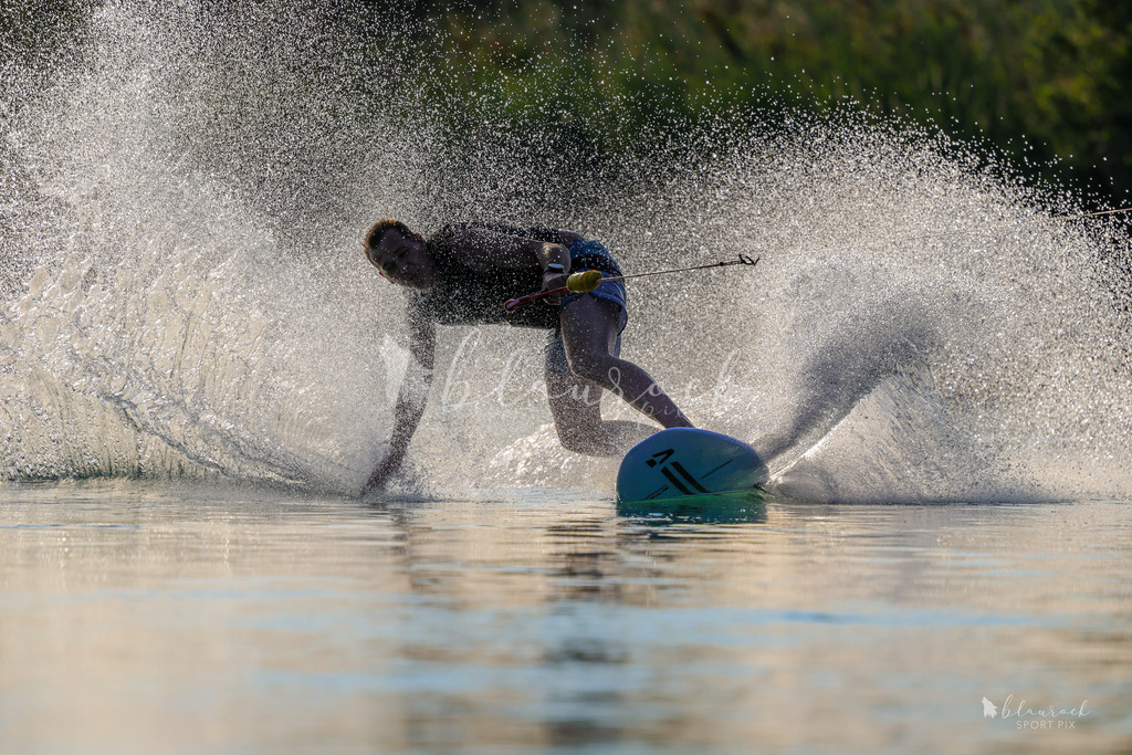 Winch Surfing - 20. June 2025 | Winch SurfingHagnek-Kanal, AareBild: Waltraud Blaurock | Blaurock Pix