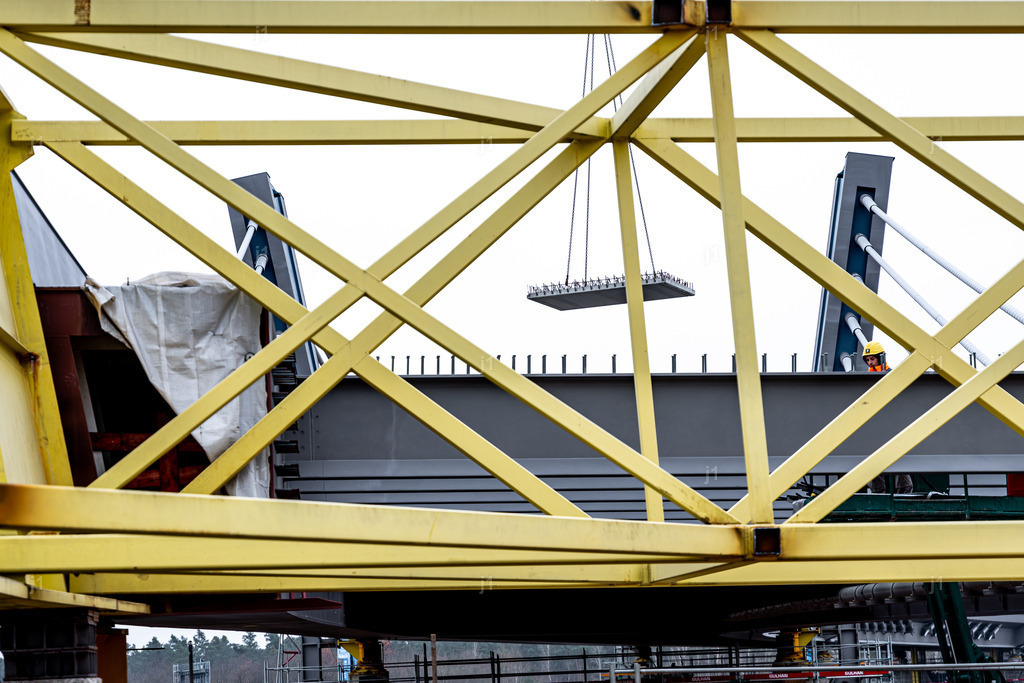 2024-12-12_J1_A6_Abbruch_055 | Luftbild, Drohne, Multicopter, Bayern, Luftbilder, Luftbildshop, Jan R. Schäfer, aerialphotography, Abzüge, Luftaufnahmen, J1-Luftbild, J1-Fotografie und Luftbildservice, Würzburg, fineart, Abzüge, Drucke, Glasdruck - Realisiert mit Pictrs.com