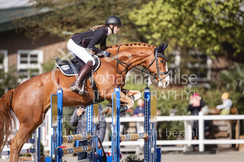 240424_Lemwerder_Stil-L-109 | Deine schönsten Turniermomente als professionelle Fotos! Entdecke hochwertige Pferdesport-Fotografie im Online-Shop. Jetzt Fotos finden & bestellen!