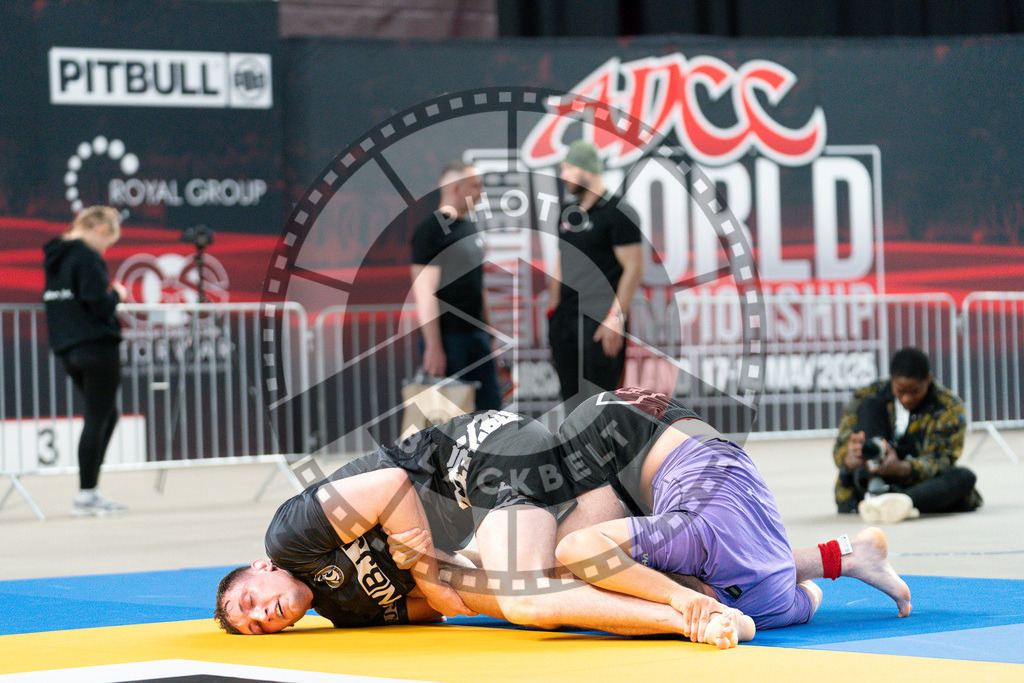 20250517PBB1160 | Athletes compete during the first day of the ADCC Amateur World Championship on May 15, 2025 in Warsaw, Poland. © Chiara Dazi / photoblackbelt