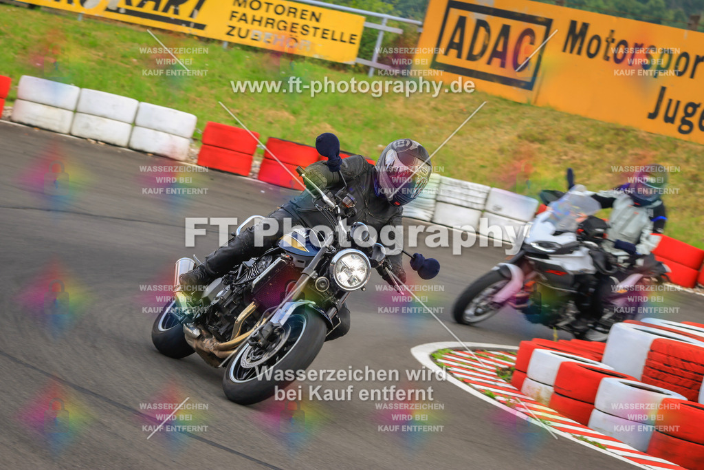 _DSK1969 | Hier findet Ihr Bilder von Touristenfahrten auf der Nürburgring Nordschleife oder von anderen Veranstaltungen die ich besucht habe. Viel Spass beim Durch Schauen 