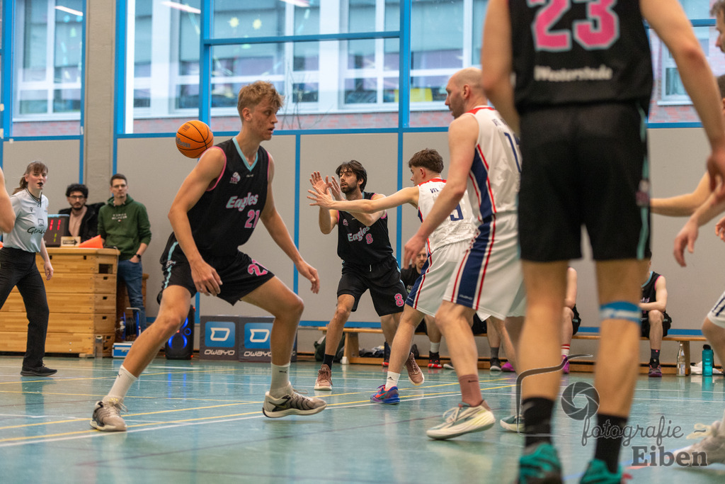 VFL Rastede-Westerstede 3 | VFL Rastede (weiß)-Westerstede 3 (schwarz) am 22.02.2026 in Rastede (Sporthalle); Photo: Philip Eiben 2025 - Realisiert mit Pictrs.com