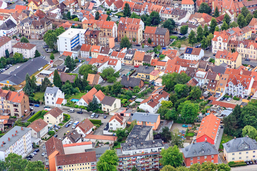 Luftbild: Schifferstr in Worms im Bundesland Rheinland-Pfalz in Deutschland. Foto: IMG_091095.jpg vom 04.07.2016 durch Werner Riehm/FLY-FOTO.de