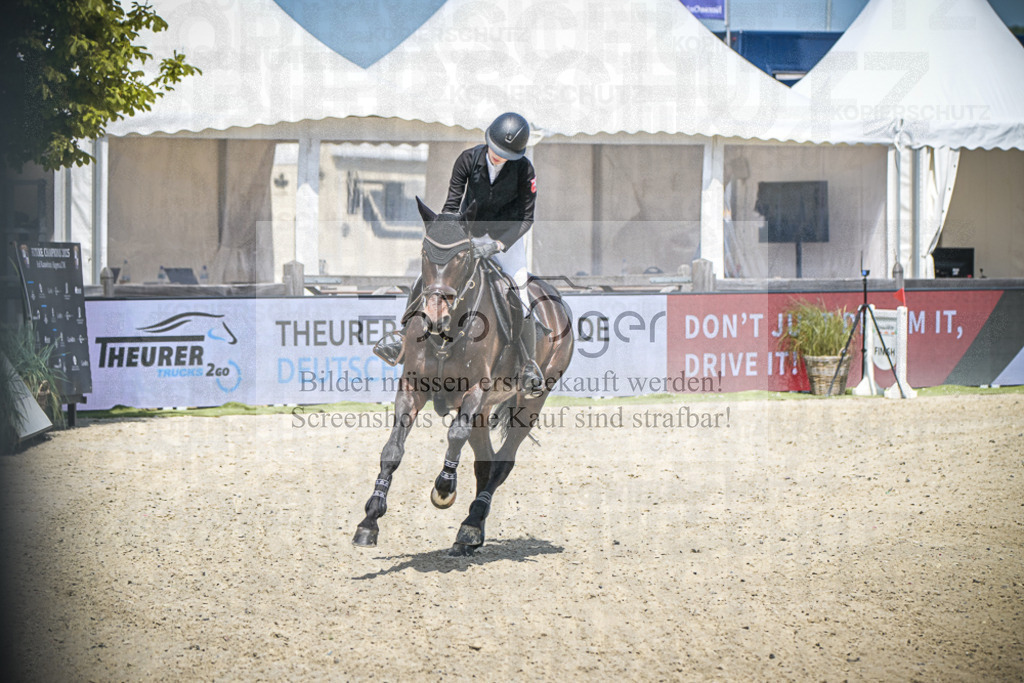 DOS_2965 | Entdecke hochwertige Reitturnierfotos von Foto Oger. Professionell, emotional und authentisch – jetzt Lieblingsmomente im Shop bestellen.Deutschlandweite Turnierfotografie. - Realisiert mit Pictrs.com