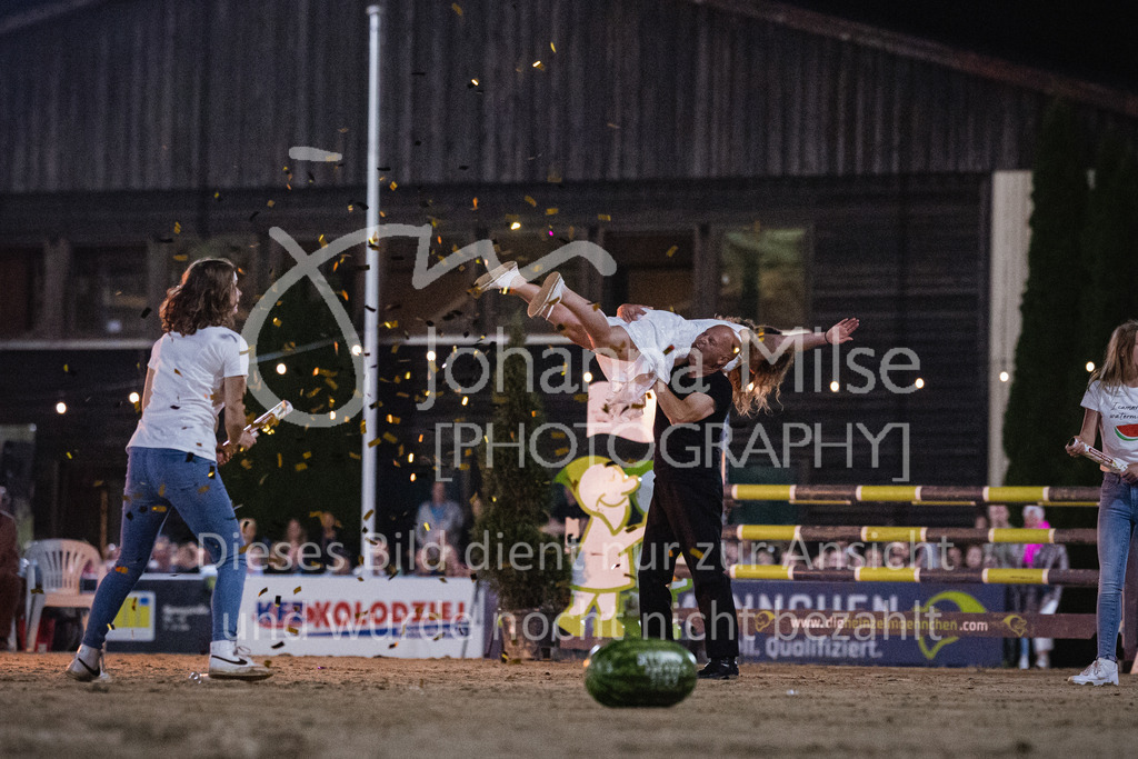 230827_Delbrueck_Kostuem-805 | Deine schönsten Turniermomente als professionelle Fotos! Entdecke hochwertige Pferdesport-Fotografie im Online-Shop. Jetzt Fotos finden & bestellen!