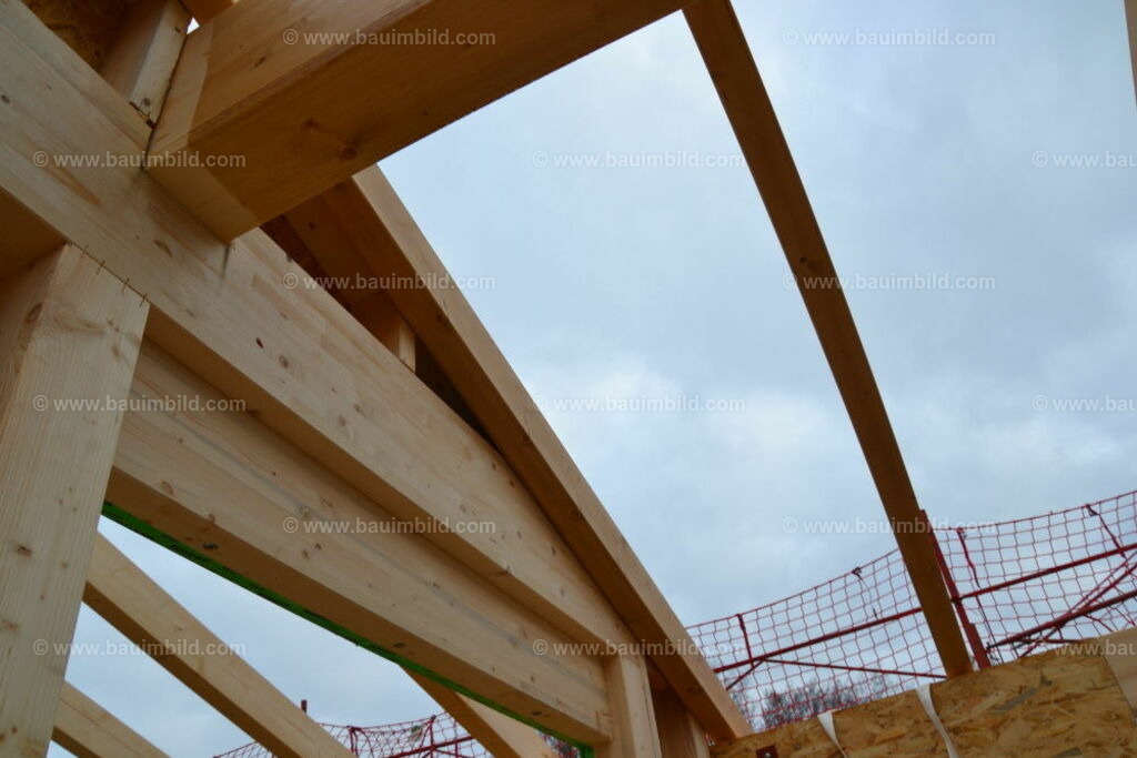 bib-lg09-holzbau-0145 | Nach LV-Leistungsgruppen sortierte Detailfotos über den Bau eines Hauses. Alle Hausbau-Bilder direkt vom Urheber und Autor der Website Haus-Selber-Bauen.com
