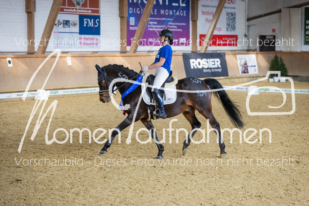 Sth-LPO25-L-Kür-103 | MomenTaufnahmen Pferdesportfotos