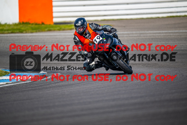 MaZZes_FotoMatrix_230410_6935 | INST