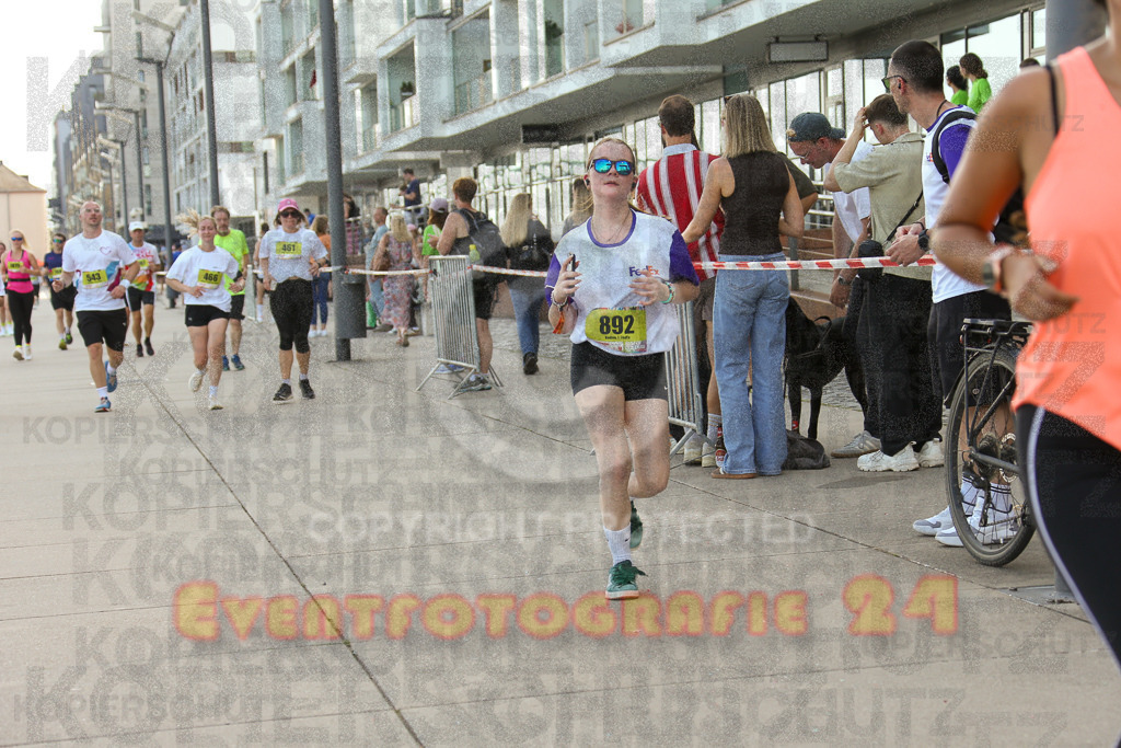250920_1453_EX1_8062 | Sportfotografie im Rhein-Sieg Kreis, Köln, Bonn, NRW, Rheinland Pfalz, Hessen, etc. Unser Tätigkeitsfeld umfasst den Laufsport vom Volkslauf über den Marathon, Duathlon, Triathon bis zum Ultralauf wie Kölnpfad Ultra oder Schindertrail.