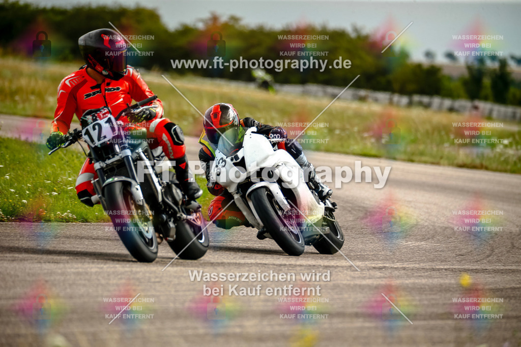 Chambley Juli-2415 | Hier findet Ihr Bilder von Touristenfahrten auf der Nürburgring Nordschleife oder von anderen Veranstaltungen die ich besucht habe. Viel Spass beim Durch Schauen 