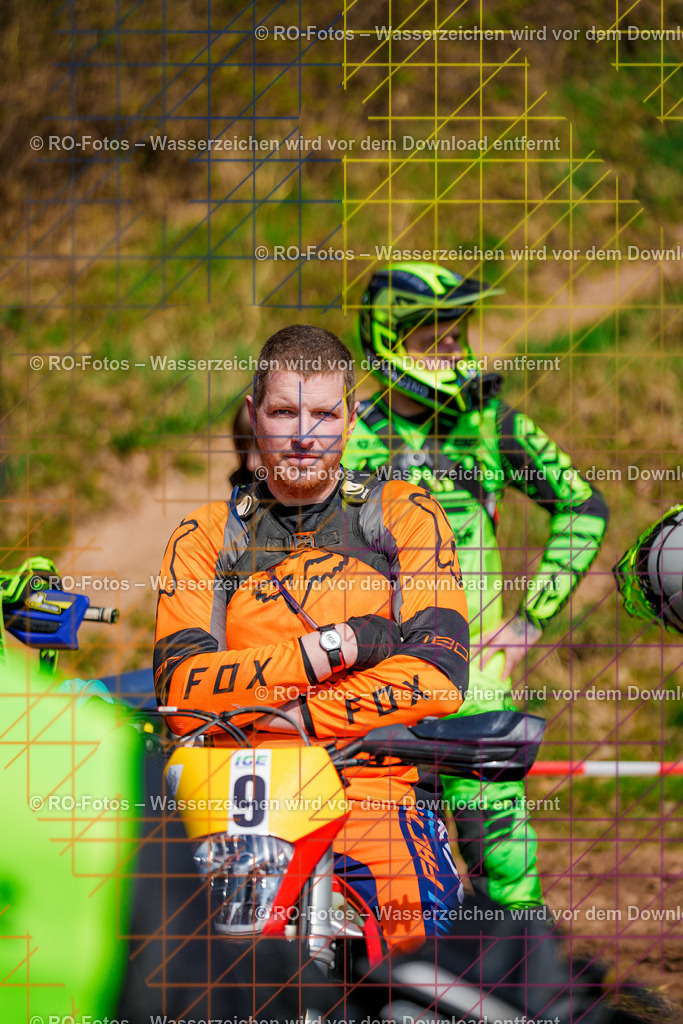 2 Lauf Mernes-11 | Sportfotografie von RO-Fotos: Motorsport, Motocross, Enduro, Laufveranstaltungen und Triathlon. Professionelle Fotos von Sportlern und Events. - Realisiert mit Pictrs.com