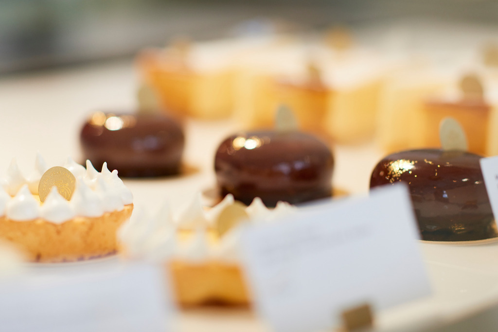 Crème de la Crème Cafe Patisserie | Wien, Austria - August 08, 2017: Crème de la Crème Cafe Patisserie. - Realisiert mit Pictrs.com