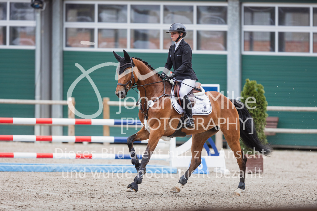 250506_Mühlen_SprPf-A2-243 | Deine schönsten Turniermomente als professionelle Fotos! Entdecke hochwertige Pferdesport-Fotografie im Online-Shop. Jetzt Fotos finden & bestellen!