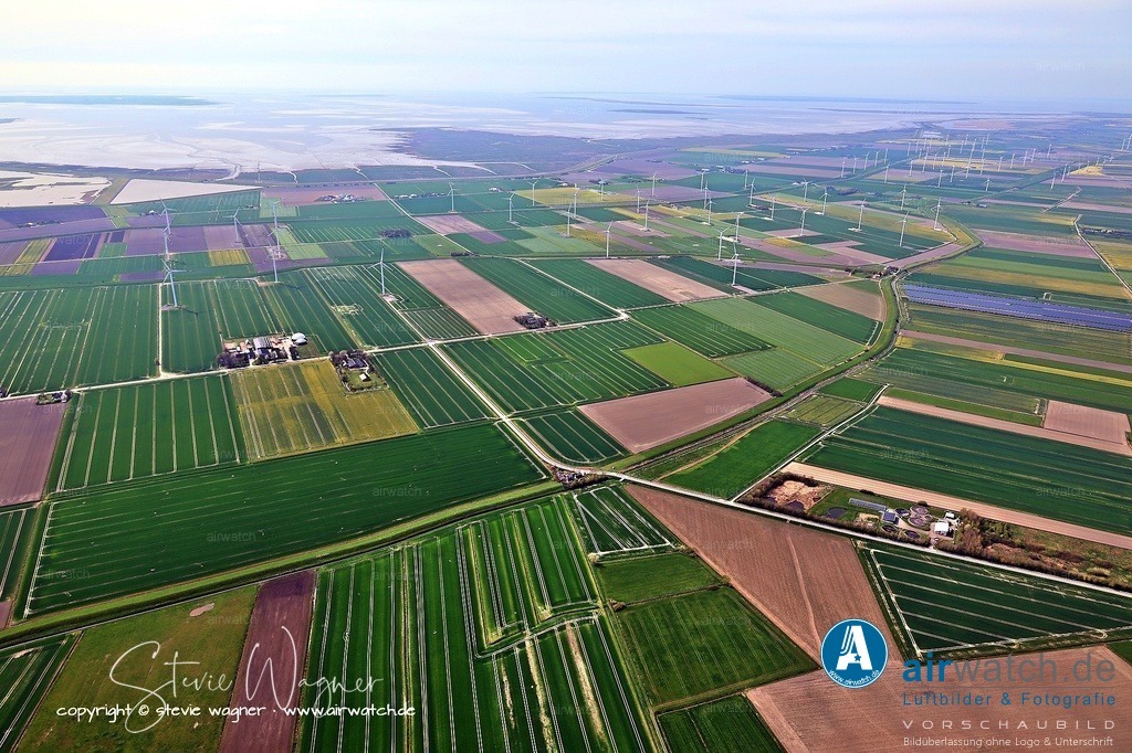 Luftbild, Nordfriesland, Reußenköge, Sönke-Nissen-Koog, Cecilienkoog, Koogchaussee,  | Entdecken Sie atemberaubende Luftbilder und Fotografien auf airwatch.de - Tauchen Sie ein in eine Welt voller faszinierender Aufnahmen aus der Vogelperspektive.