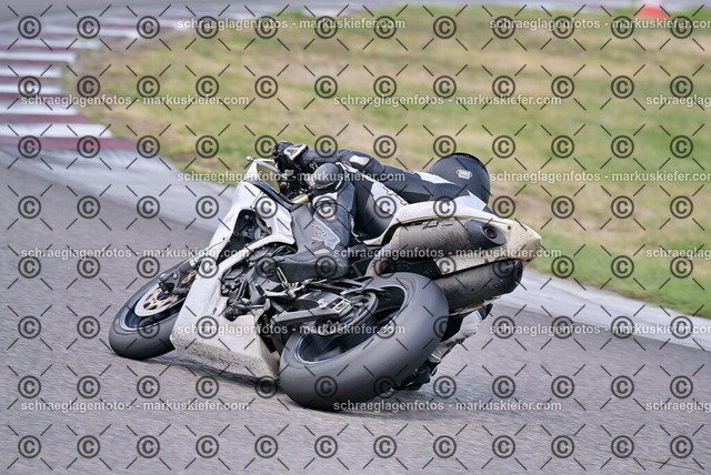 26bt05-1895 | markuskiefer.com - Realisiert mit Pictrs.com