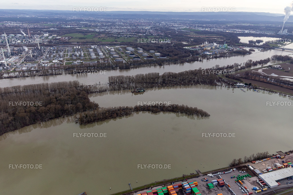 Baggerschiff im Landeshafen Wörth bei Hochwasser | Luftbild: Baggerschiff im Landeshafen Wörth bei Hochwasser im Ortsteil Maximiliansau in Wörth im Bundesland Rheinland-Pfalz in Deutschland. Foto: IMG_124238.jpg vom 04.02.2021 durch ©2025 Werner Riehm fly-foto.de/copyright - Realisiert mit Pictrs.com