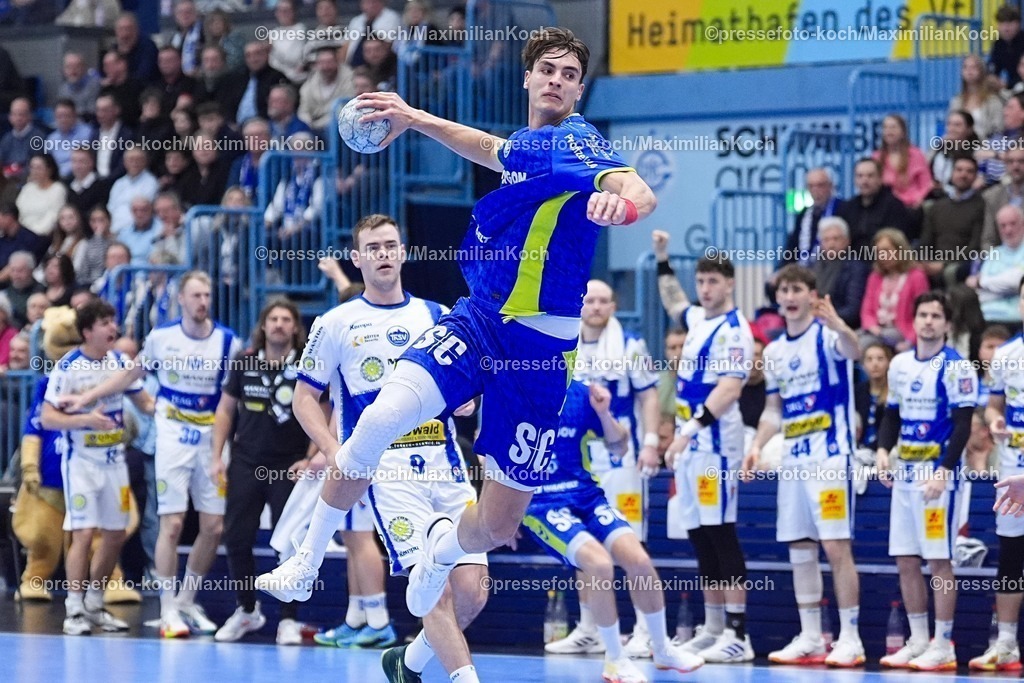 xYDRx19022601022 | 19.02.2026, xydrx, Handball, 1.HBL, VfL Gummersbach - ThSV Eisenach, Schwalbe-Arena: Julian Koester (VfL Gummersbach #7)   Photo: xYannisxDreimannxPressefotoKochx
