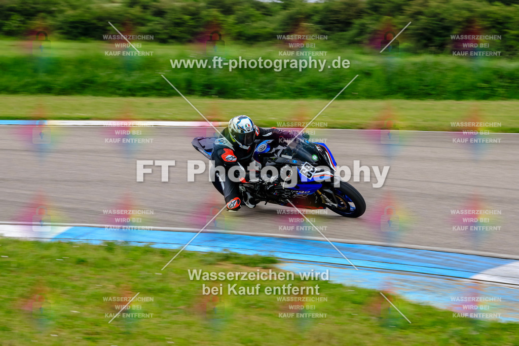 MotoTeam-9467 | Hier findet Ihr Bilder von Touristenfahrten auf der Nürburgring Nordschleife oder von anderen Veranstaltungen die ich besucht habe. Viel Spass beim Durch Schauen 