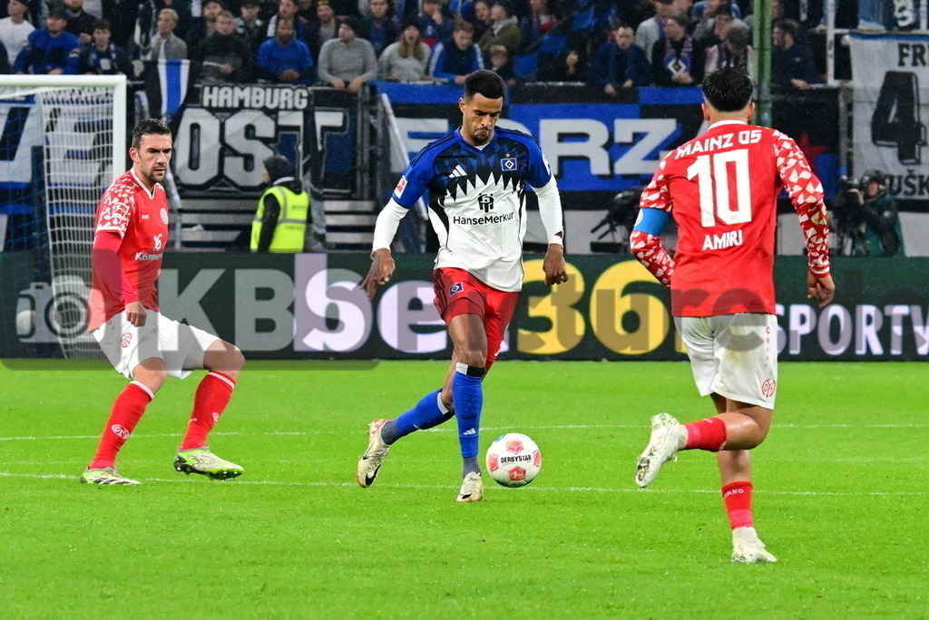 KBS Picture_HSV-Mainz05_025 | v.l. Glatzel Robert (HSV) , Amiri Nadiem (1.FSV Mainz05) ,Sportplatz :  Volksparkstadion, - Realisiert mit Pictrs.com