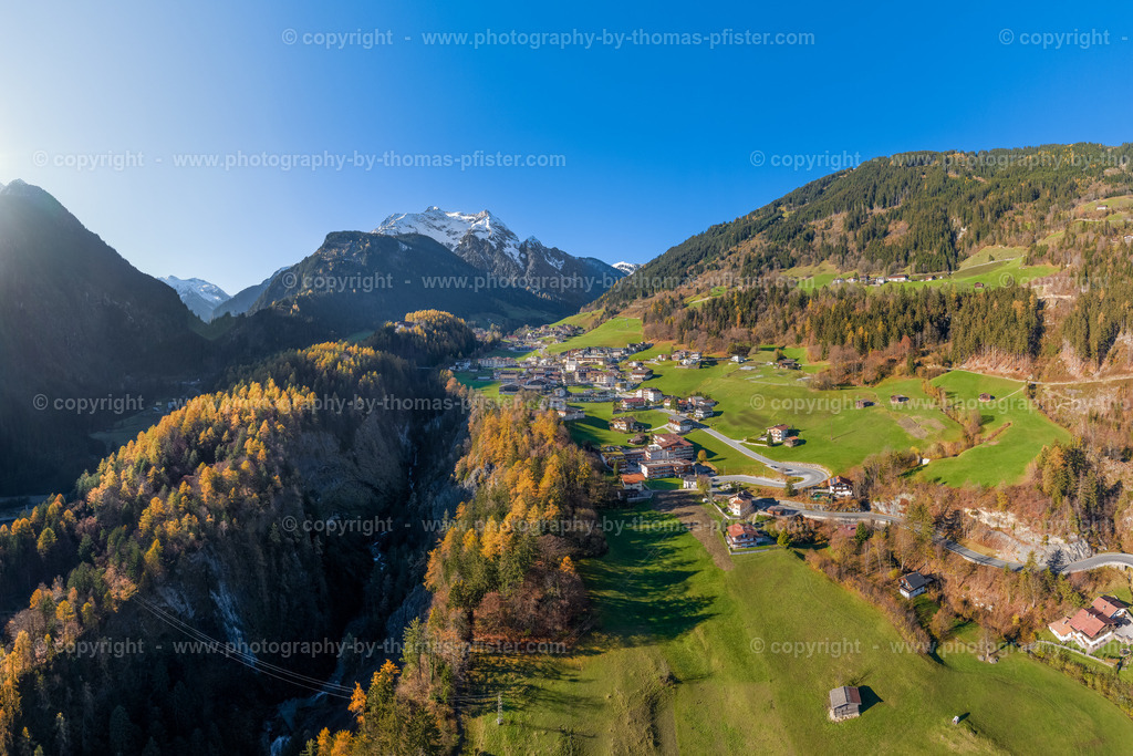 Finkenberg im Herbst copyright  Thomas Pfister-5 | PHOTOGRAPHY BY THOMAS PFISTER