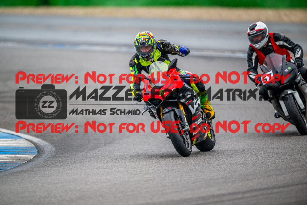 MaZZes_FotoMatrix_240702_6007705_2789 | INST