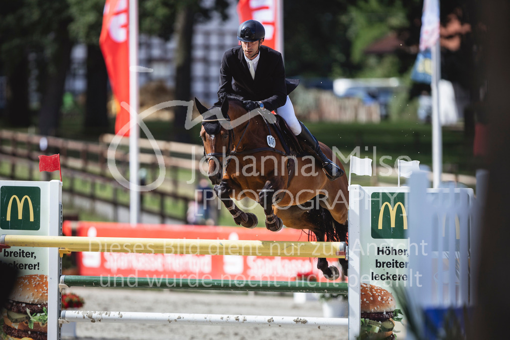 240714_BHO_M2-Spr-1-236 | Deine schönsten Turniermomente als professionelle Fotos! Entdecke hochwertige Pferdesport-Fotografie im Online-Shop. Jetzt Fotos finden & bestellen!
