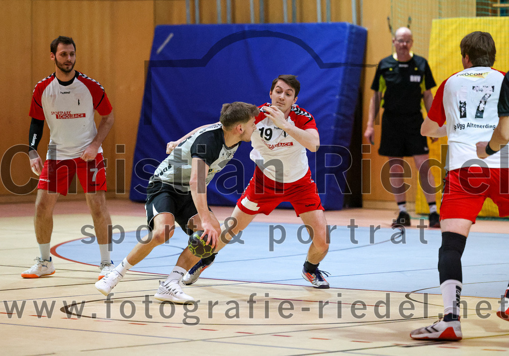 2023-01-21_079_SpVgg_Altenerding_gegen_SC_Eching | Erding, Deutschland, 21.01.2023:
Handball, Bezirksoberliga Männer 2022 / 2023, 12. Spieltag, SpVgg Altenerding gegen SC Eching, Endergebnis: 29:34

Simon Rüdiger (SpVgg Altenerding, #7), Quirin Huber (SpVgg Altenerding, #19), Niklas Fleps (SpVgg Altenerding, #17)

Foto: Christian Riedel / fotografie-riedel.net