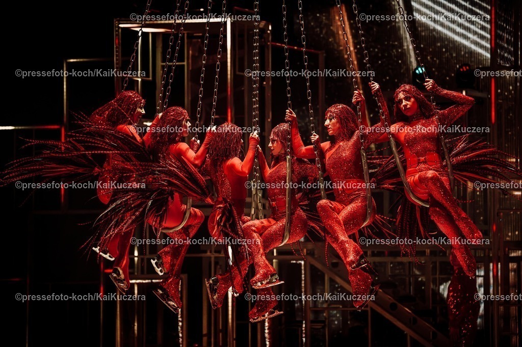 xKKU25042501111 | 25.04.2025, xkkux, Düsseldorf, HOLIDAY ON ICE - Horizons in der Mitsubishi Electric HALLE. 