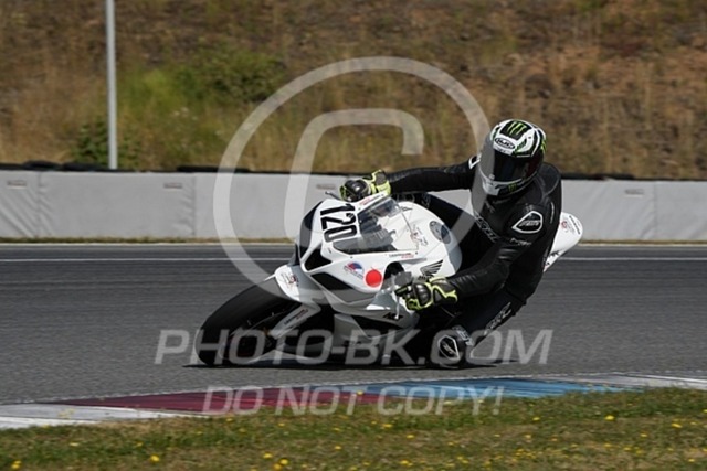 2024_07_29_PBK_13129 | Sportfotografie; SlowMotion; Video; Rennstrecke; Hafeneger; Speer; Racing; RSE; BMW; CBO; Trackday; Motorsportarena; Hockenheimring; Brno; Most; Barcelona; Valencia