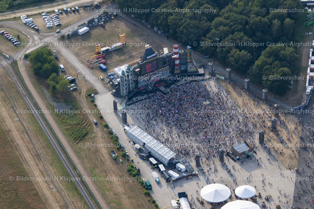 Weeze Parookaville 2022_ Creative_Airphotography H.Klöpper-6167 | Parookaville 2022 Weeze. Das größte Elektro Event Festival mit 220.000 Besucher.  - Realized with Pictrs.com