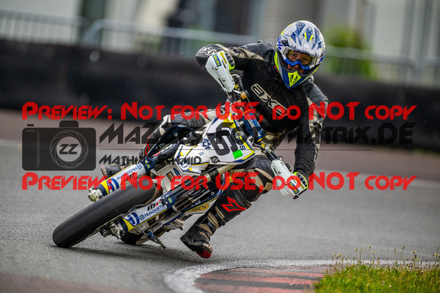 MaZZes_FotoMatrix_240621_6007705_1322 | GRUEN