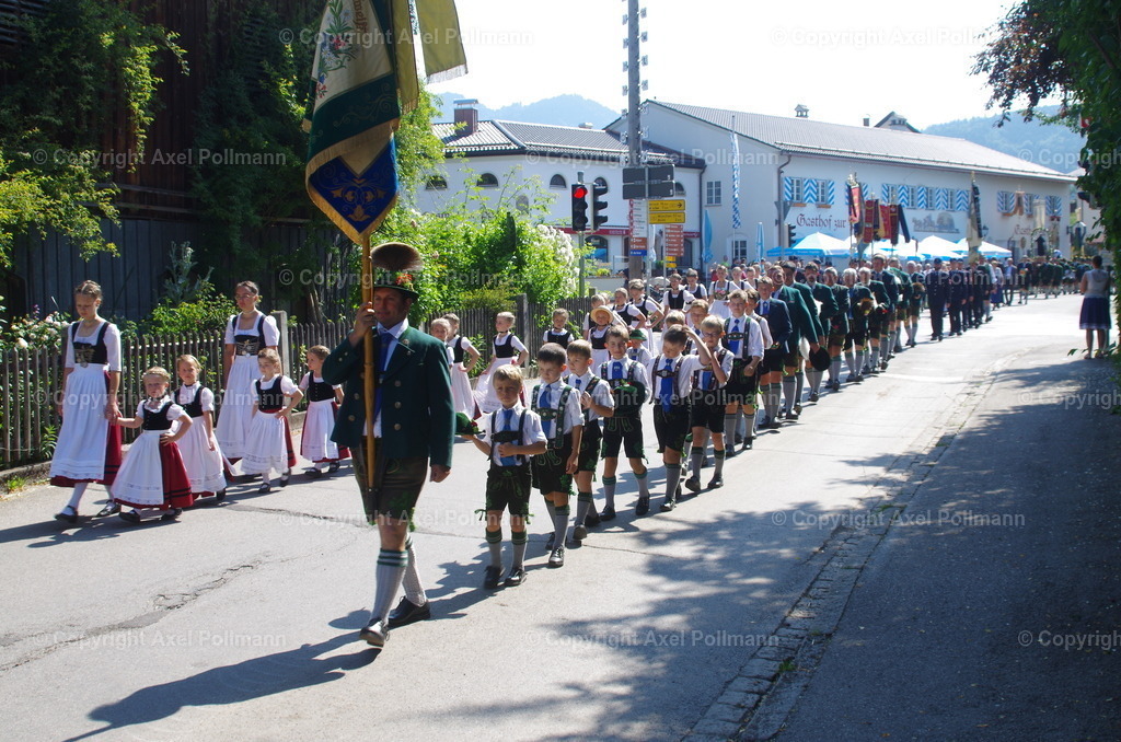 IMGP4017 | fotografiert von Axel PollmannLeonhardi Wallfahrt Benediktbeuern und Murnau, Fronleichnam, Fasching, Landschaft im Loisachtal und Benediktbeuern  - Realisiert mit Pictrs.com