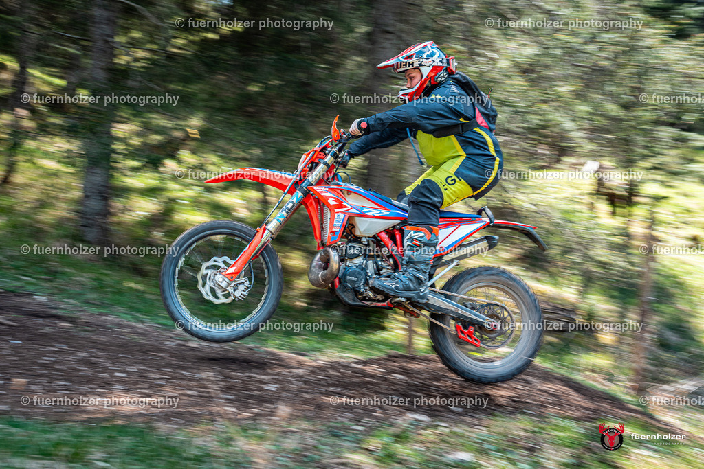 fuernholzer_250501-C1-670 | Fotografische Impressionen von der Red Stag Enduro Extreme by fuernholzer-photography.com. Endurosport in Österreich fotografisch festgehalten von fuernholzer. Auftragsfotografie für Private, Gewerbefotos und Industriefotografie. Eventfotografie, Sportfotografie und Motorsportfotografie. Anbieter von Fotoworkshops, Fototraining, fotografischen Vorträgen und Fotoseminaren.